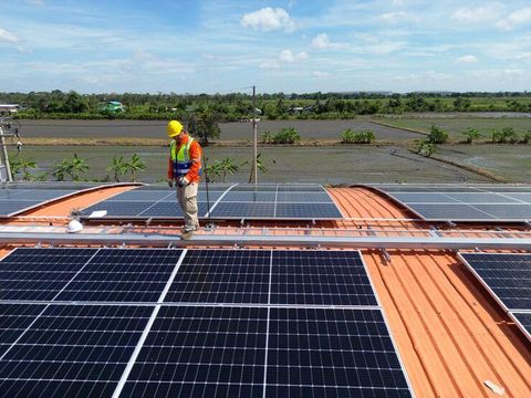 Solar Panel Laminators Training Guide to Build Knowledge of Equipment and Process Control